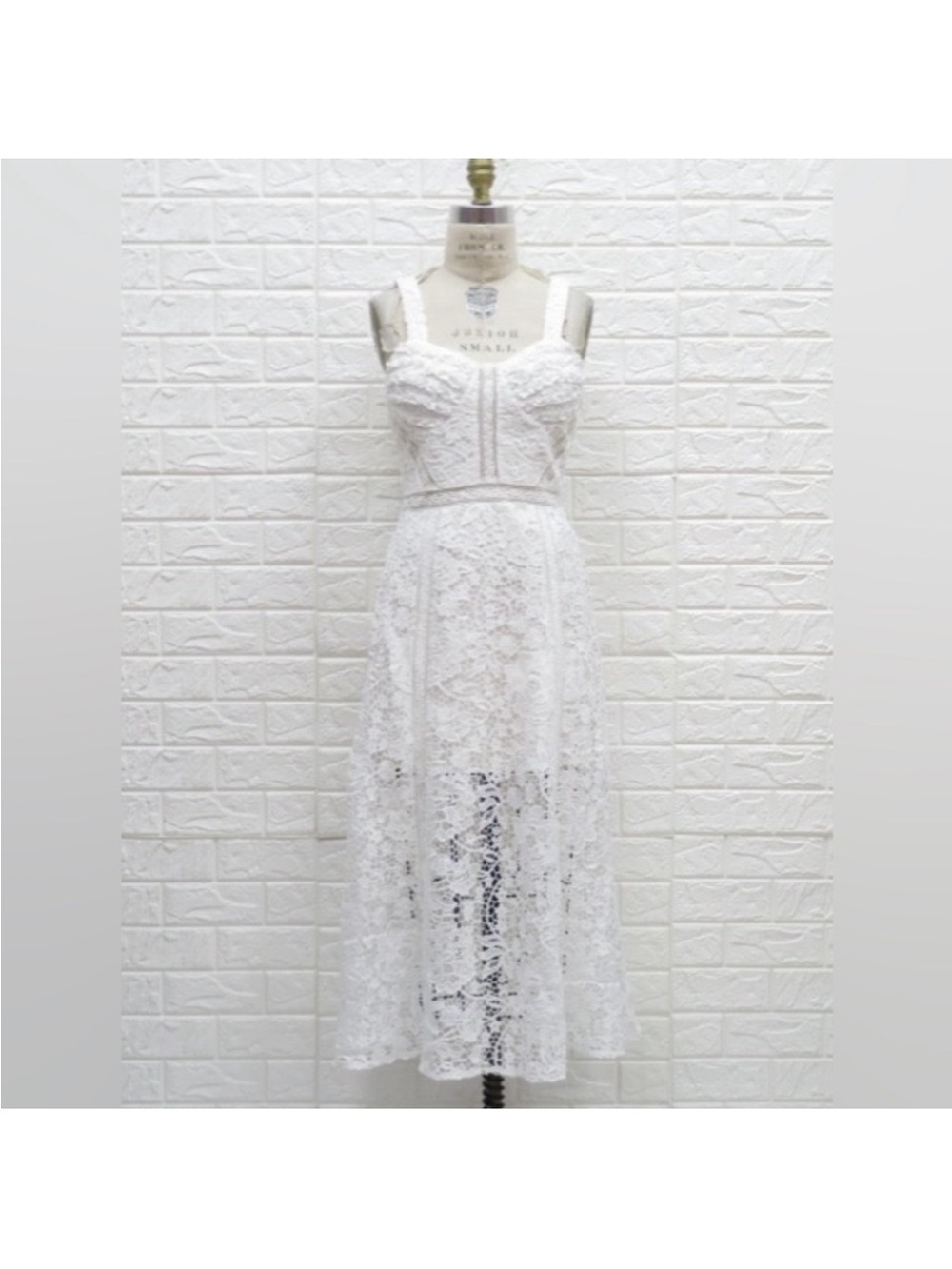 In A fashion White Lace Halter Maxi Dress - Elegant Bridal-Inspired Gown M